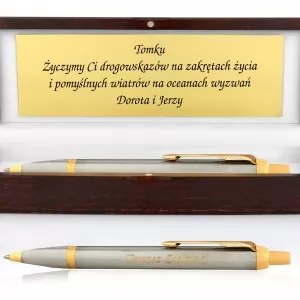 Długopis parker z grawerem życzeń w drewnianym etui